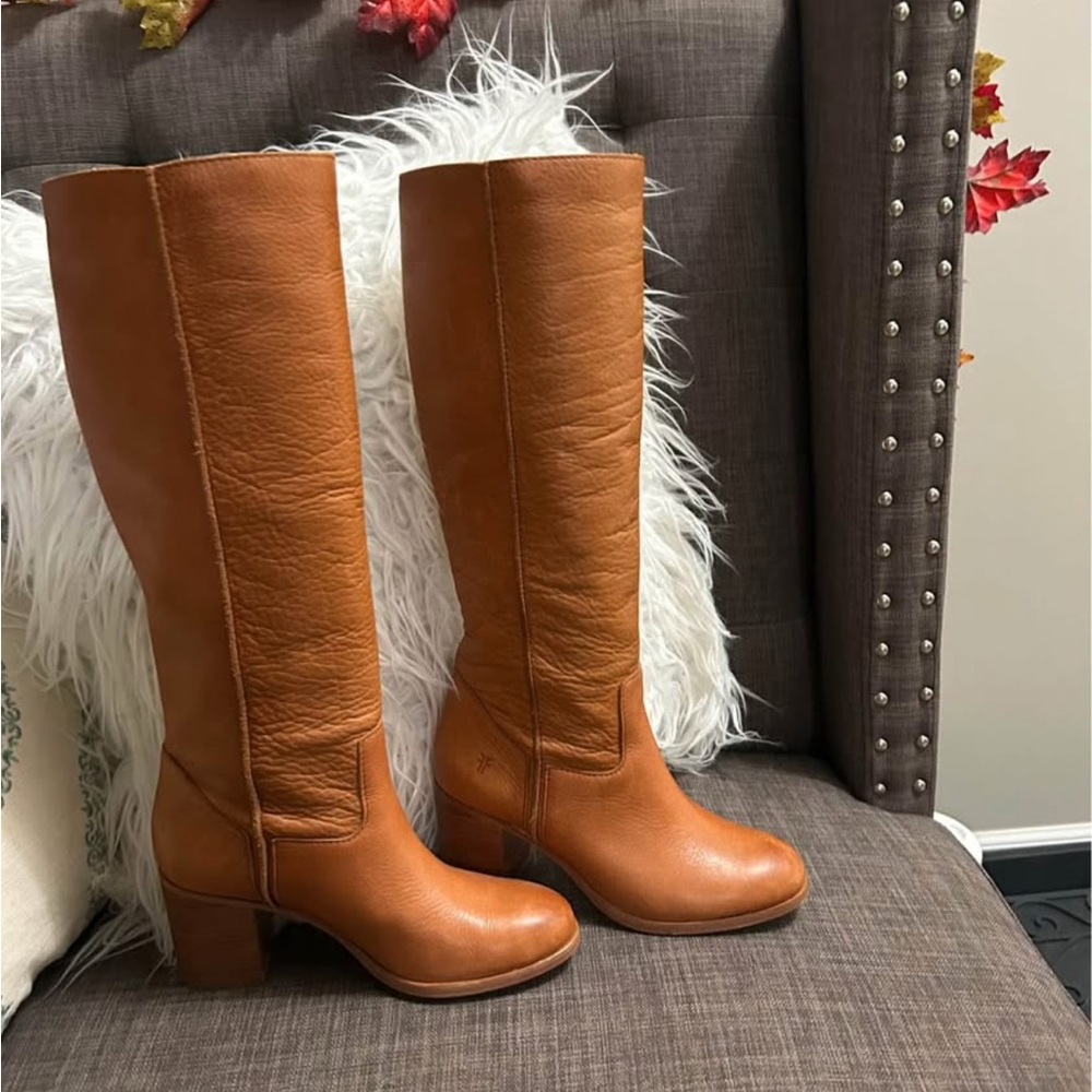 FRYE AND CO. Campus 14L Heeled Boots